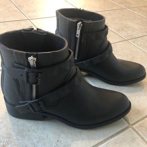 Rebecca Minkoff black Quincy stud rubber boots 9